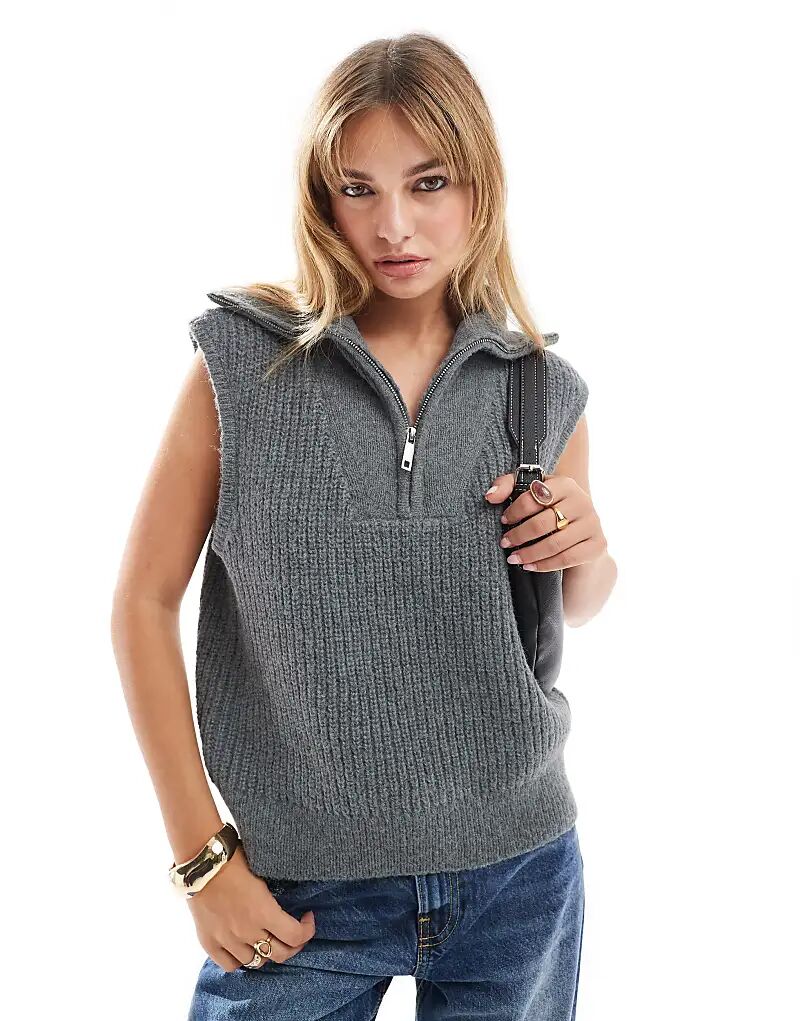 Трикотажная майка на молнии в угольном цвете ASOS DESIGN
Трикотажная майка на молнии в угольном цвете ASOS DESIGN