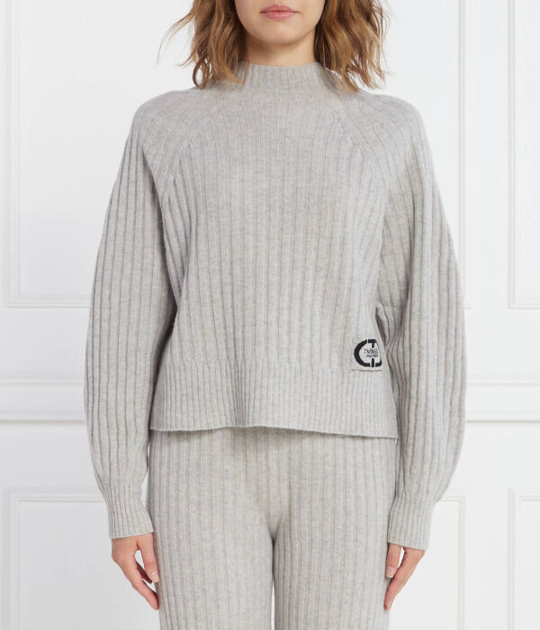 Свитер женский Twin-Set шерстяной с объемными рукавами, серый
Свитер женский Twin-Set шерстяной с объемными рукавами, серый