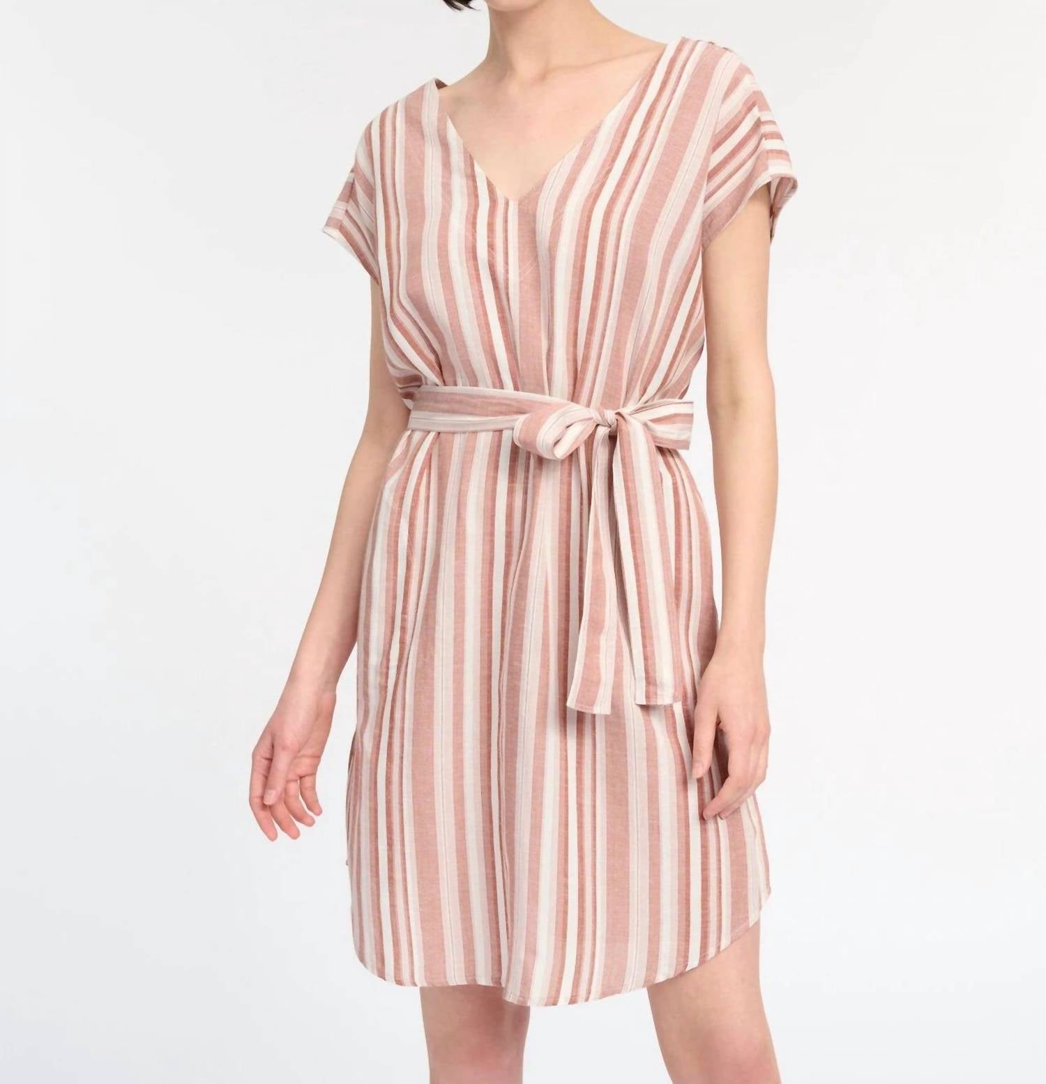 Полосатое платье Savannah в розовом Splendid
Полосатое платье Savannah в розовом Splendid