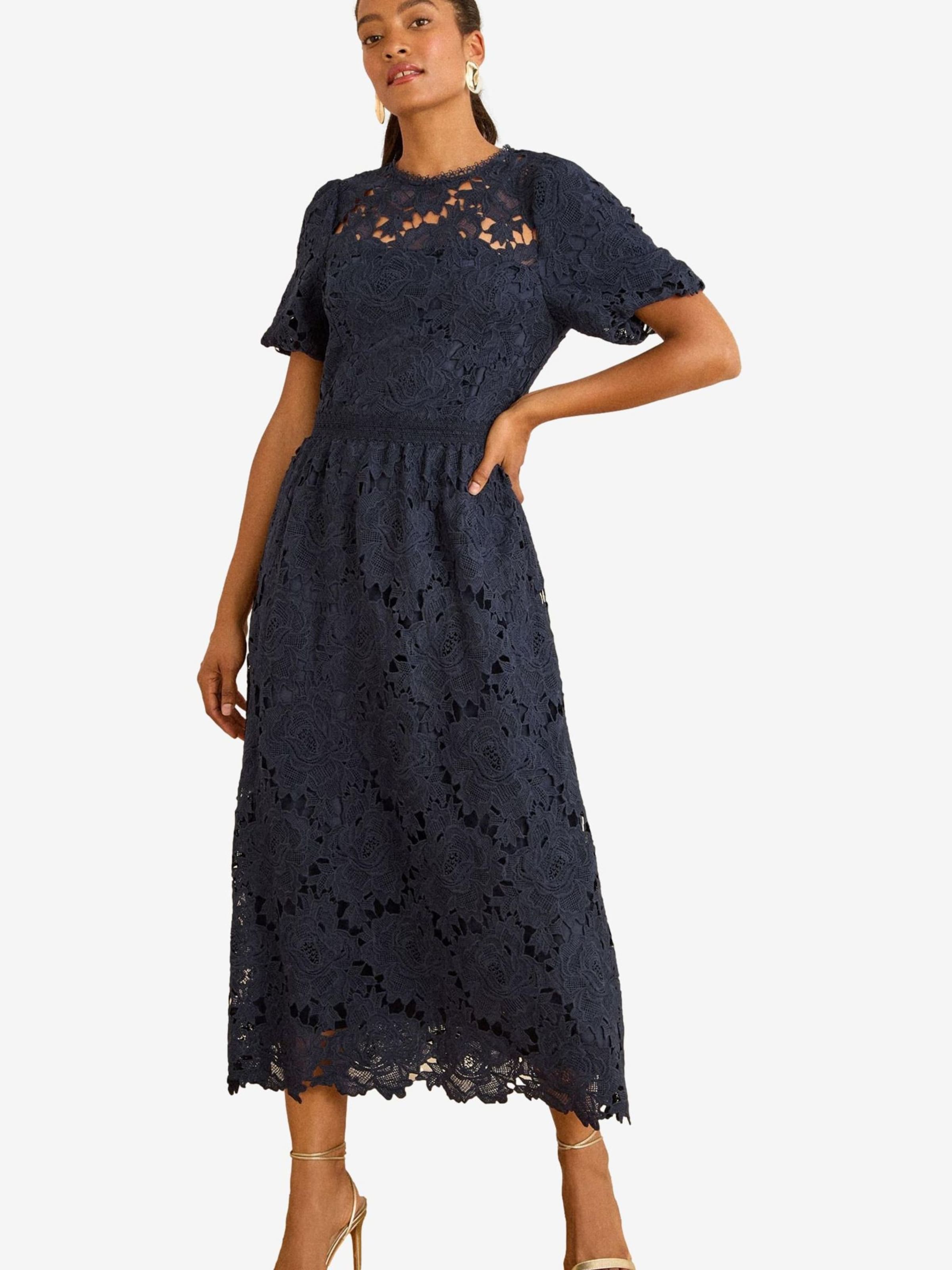 Love & roses Платье в цвете Navy
Love & roses Платье в цвете Navy