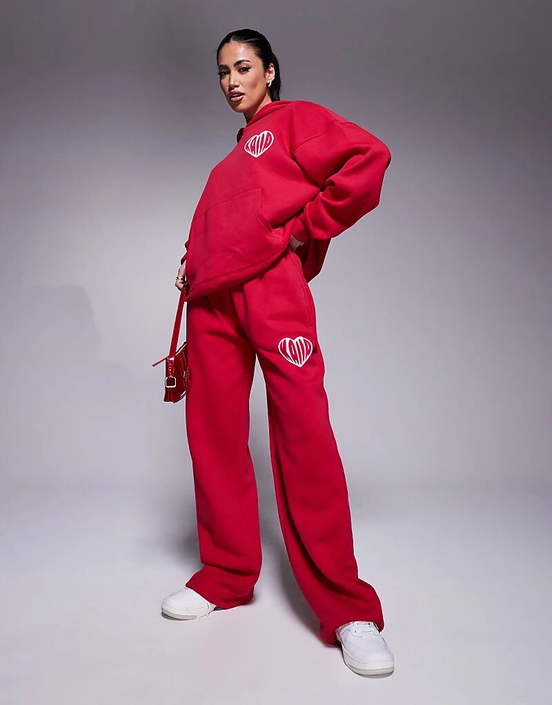 Спортивные брюки Kaiia с контрастным логотипом в форме сердца и глубоким поясом, широкие брюки, красные и розовые.
Спортивные брюки Kaiia с контрастным логотипом в форме сердца и глубоким поясом, широкие брюки, красные и розовые.