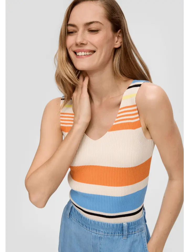 Свитер-жилет s.Oliver, оранжевый
Свитер-жилет s.Oliver, оранжевый