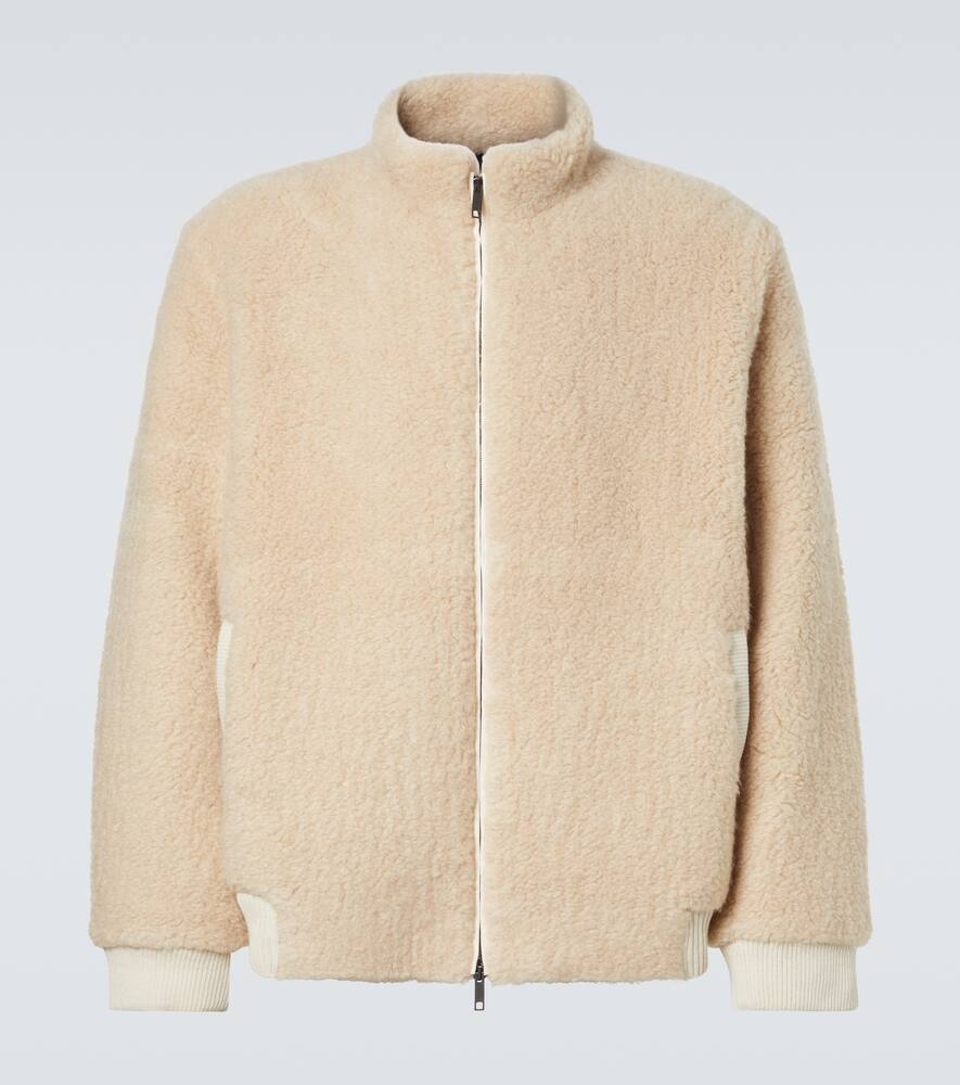 Футболка T-Bird из кашемира с изумрудным оттенком God's True Cashmere, Light Grey/Emerald
Футболка T-Bird из кашемира с изумрудным оттенком God's True Cashmere, Light Grey/Emerald