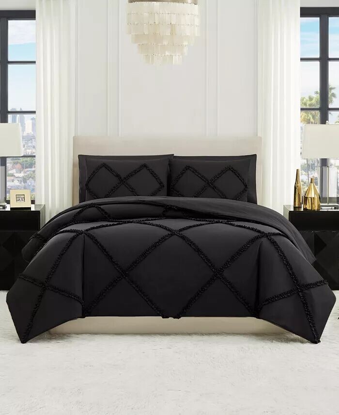 Комплект двусторонних одеял из 2 предметов с ромбовидной оборкой, Twin/Twin XL Juicy Couture, черный
Комплект двусторонних одеял из 2 предметов с ромбовидной оборкой, Twin/Twin XL Juicy Couture, черный