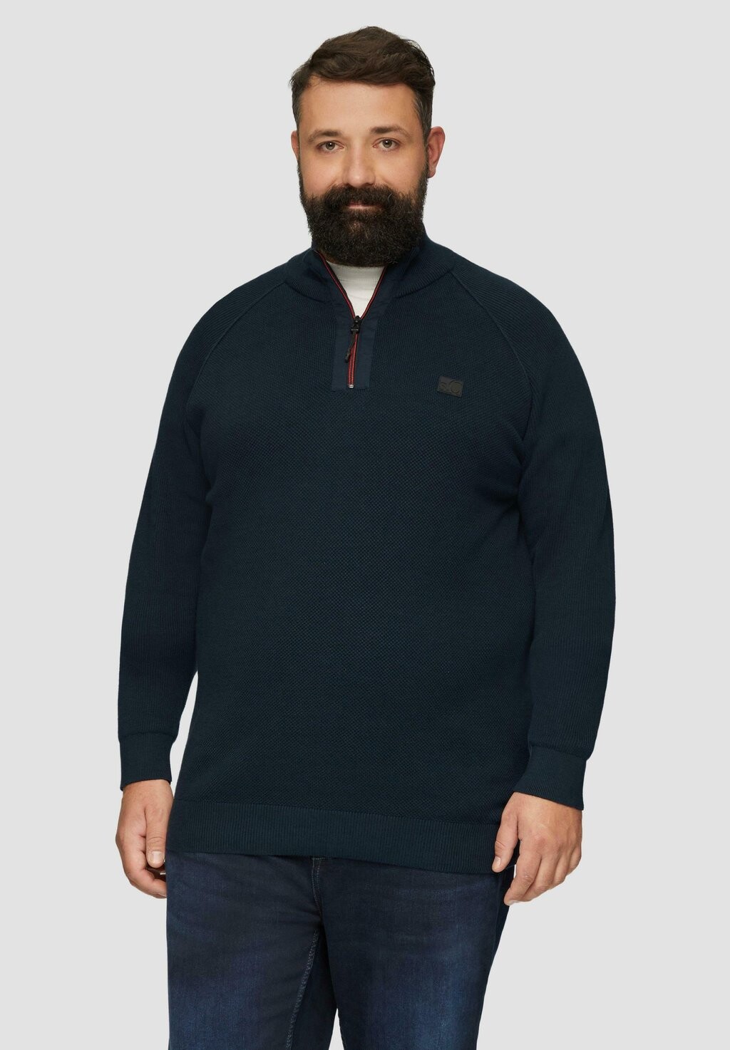 Джемпер MIT HOCHGESCHLOSSENEM KRAGEN s.Oliver, темно-синий
Джемпер MIT HOCHGESCHLOSSENEM KRAGEN s.Oliver, темно-синий