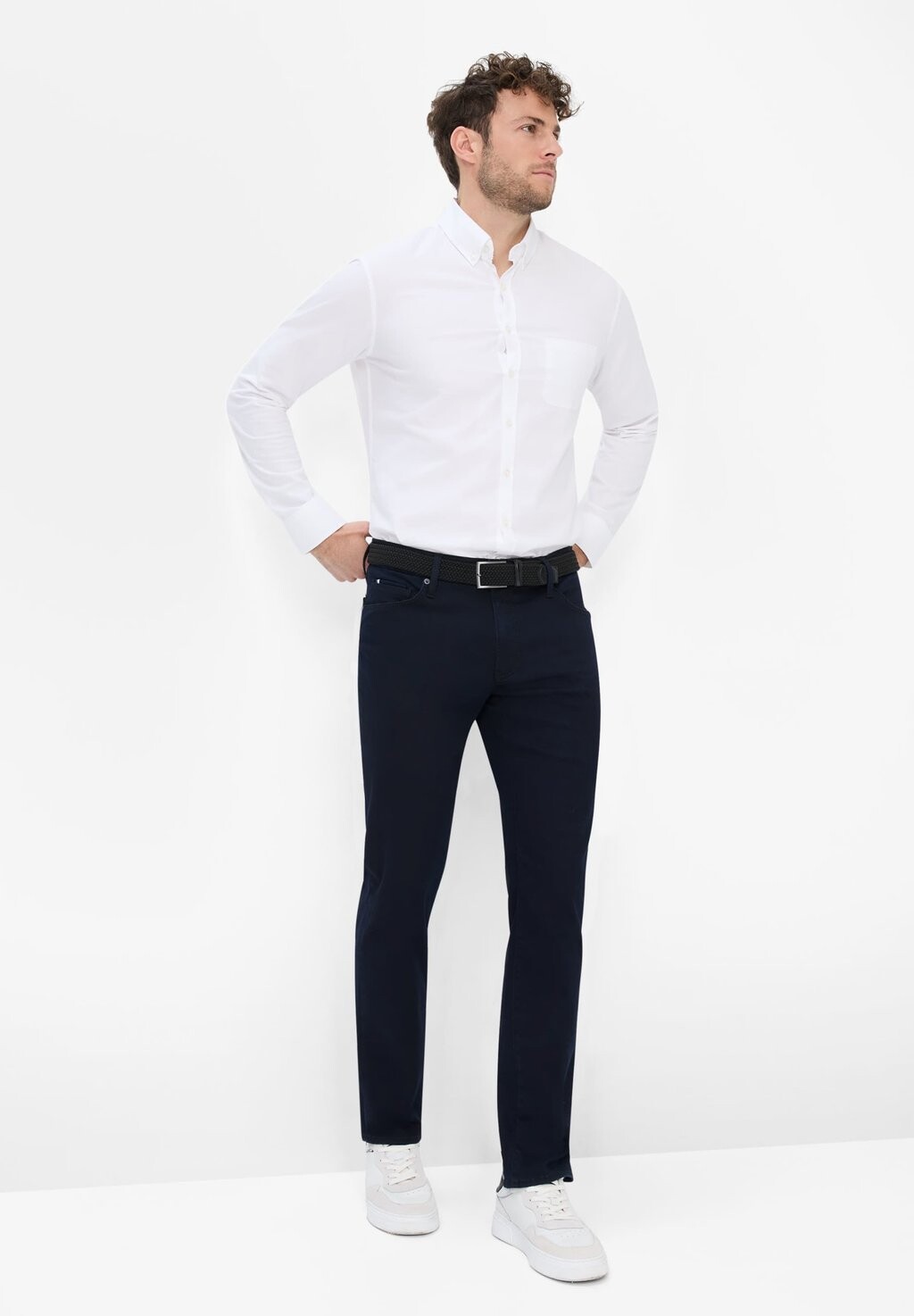 Джинсы облегающего кроя STYLE CHUCK BRAX, темно-синий деним
Джинсы облегающего кроя STYLE CHUCK BRAX, темно-синий деним