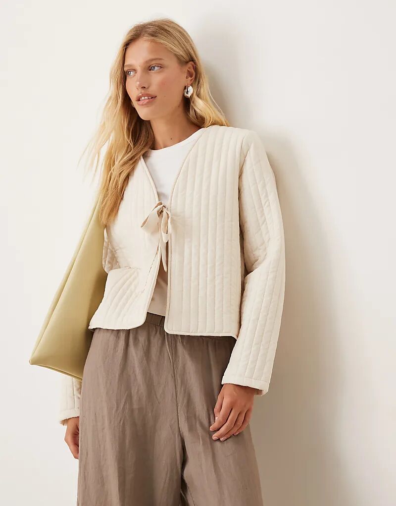 Стеганая куртка VILA с завязкой спереди кремового цвета, Бежевый, Стеганая куртка VILA с завязкой спереди кремового цвета
Стеганая куртка VILA с завязкой спереди кремового цвета, Бежевый, Стеганая куртка VILA с завязкой спереди кремового цвета