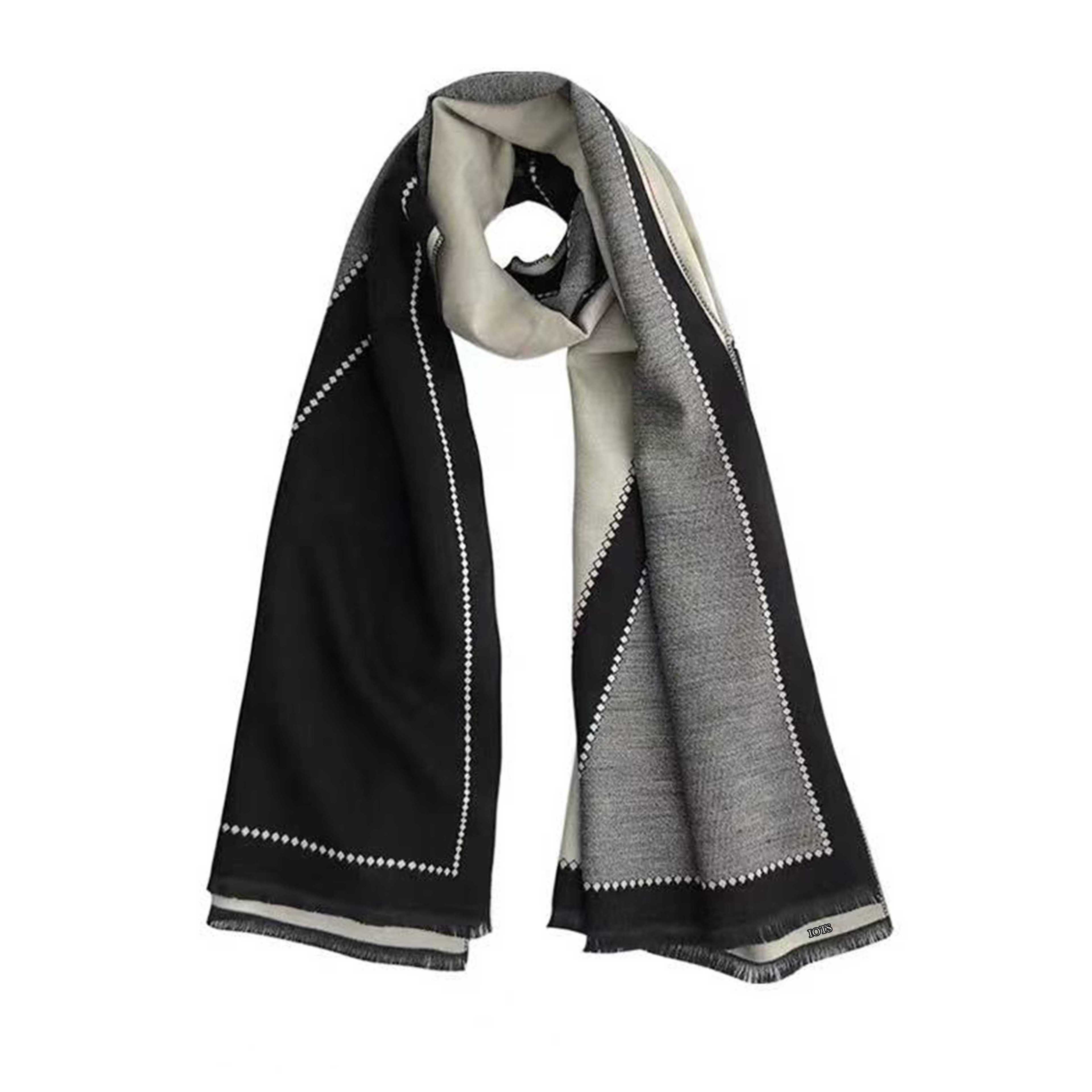 IOTS Шарф унисекс Женский подарочный набор
IOTS Шарф унисекс Женский подарочный набор