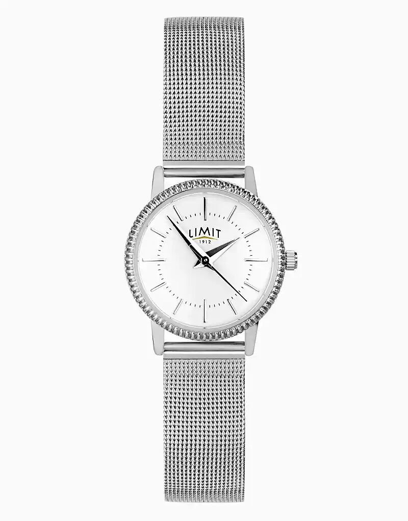 Классические круглые серебряные часы Limit диаметром 28 мм
Классические круглые серебряные часы Limit диаметром 28 мм