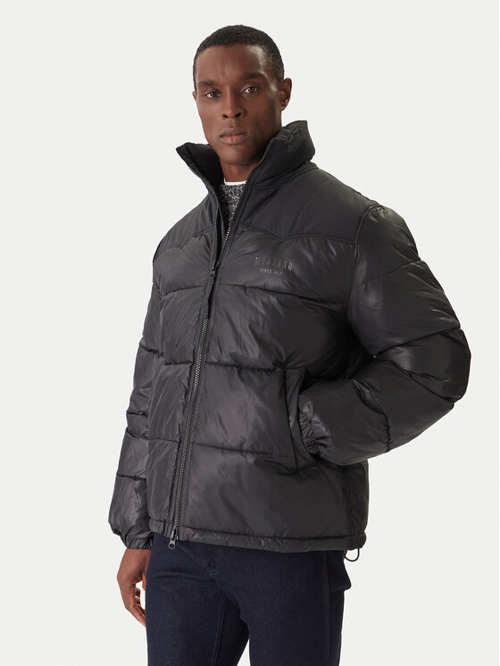 Зимняя куртка regular fit Oakfield 1016895 Mustang, черный
Зимняя куртка regular fit Oakfield 1016895 Mustang, черный