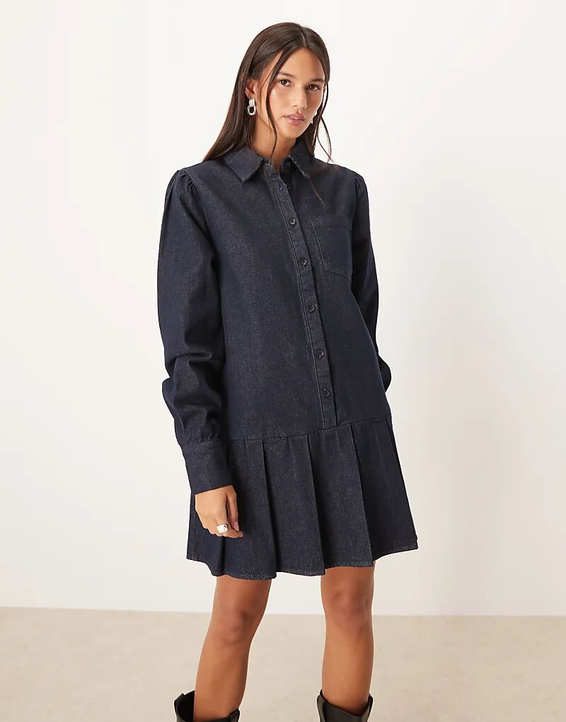 Glamorous плиссированное мини-платье из денима с заниженной талией в цвете «индиго»
Glamorous плиссированное мини-платье из денима с заниженной талией в цвете «индиго»