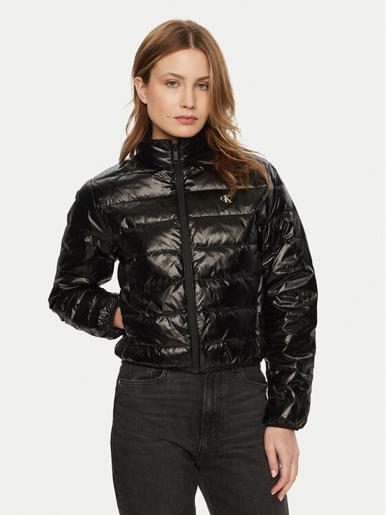 Пуховик стандартного кроя J20J224698 Calvin Klein Jeans, черный
Пуховик стандартного кроя J20J224698 Calvin Klein Jeans, черный