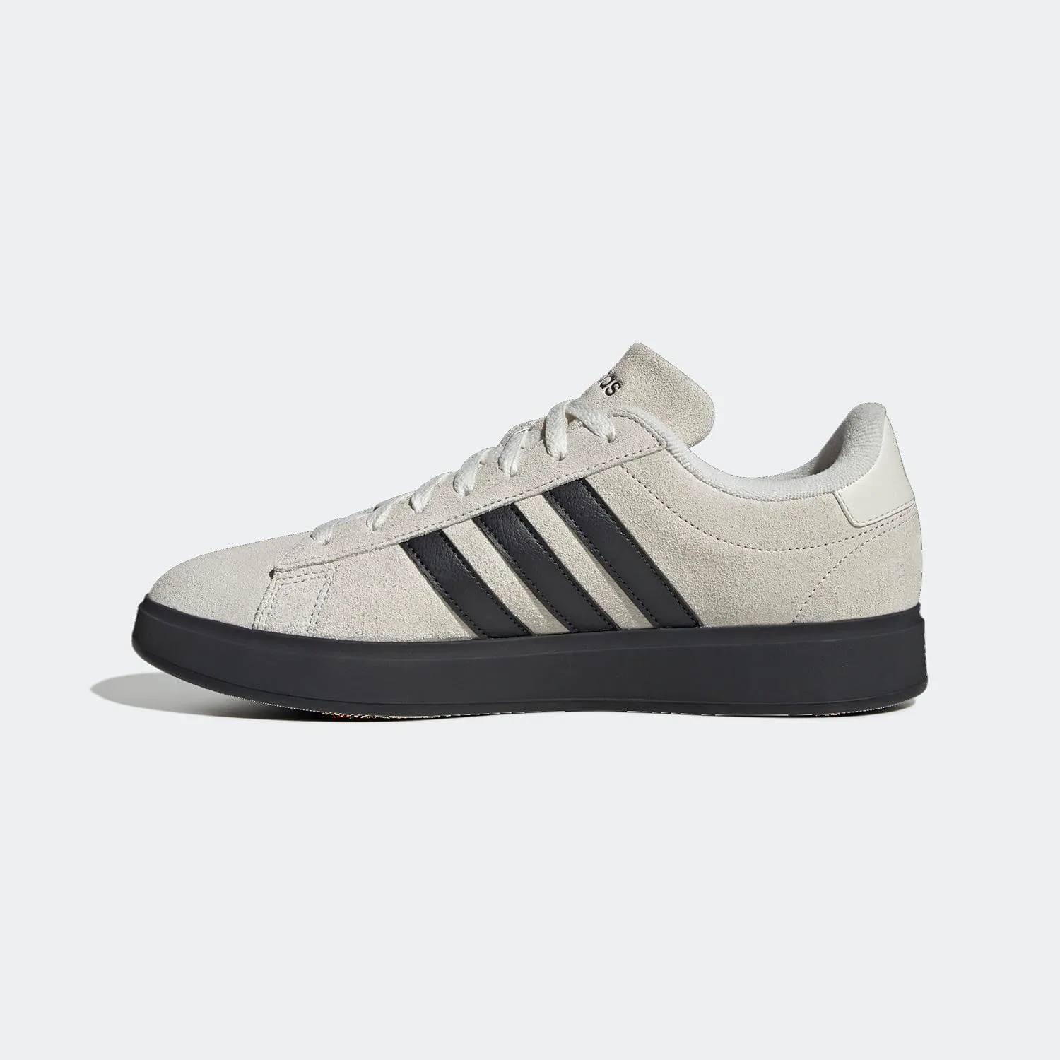Мужские кроссовки Adidas Star Wars Mandalorian Grand Court 2.0, белый/серый
Мужские кроссовки Adidas Star Wars Mandalorian Grand Court 2.0, белый/серый