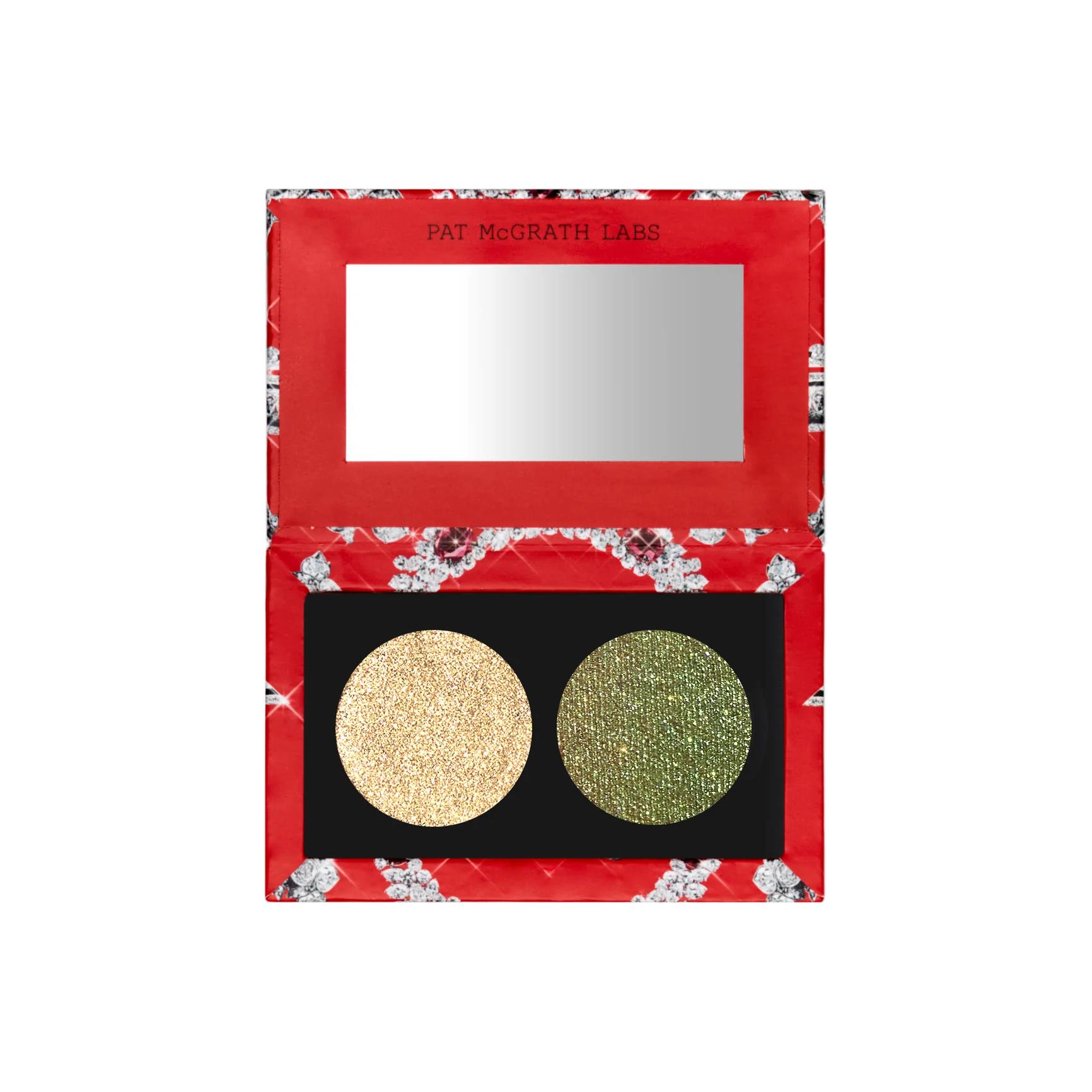 Ограниченный выпуск на Рождество 2024 Luminous Legends двухцветные тени для век легко растушевываются контурирование подчеркивание глаз 2г PAT McGRATH LABS
Ограниченный выпуск на Рождество 2024 Luminous Legends двухцветные тени для век легко растушевываются контурирование подчеркивание глаз 2г PAT McGRATH LABS