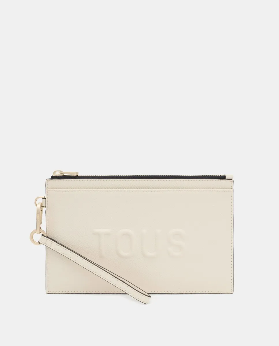 Кошелек среднего размера для мобильного телефона с темно-синей подвесной ручкой из коллекции Tous Brenda, бежевый
Кошелек среднего размера для мобильного телефона с темно-синей подвесной ручкой из коллекции Tous Brenda, бежевый
