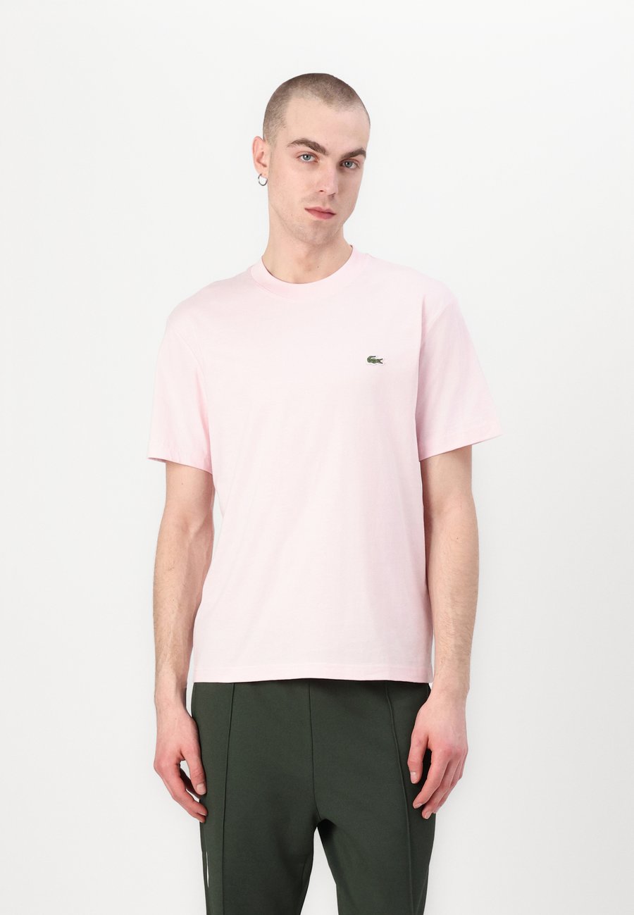 Футболка Lacoste Basic T-shirt, Flamingo/Light Pink, Розовый, Футболка Lacoste Basic T-shirt, Flamingo/Light Pink
Футболка Lacoste Basic T-shirt, Flamingo/Light Pink, Розовый, Футболка Lacoste Basic T-shirt, Flamingo/Light Pink