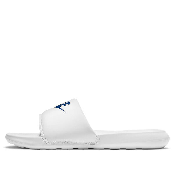 Тапочки victori one slide 'white game royal' Nike, белый
Тапочки victori one slide 'white game royal' Nike, белый