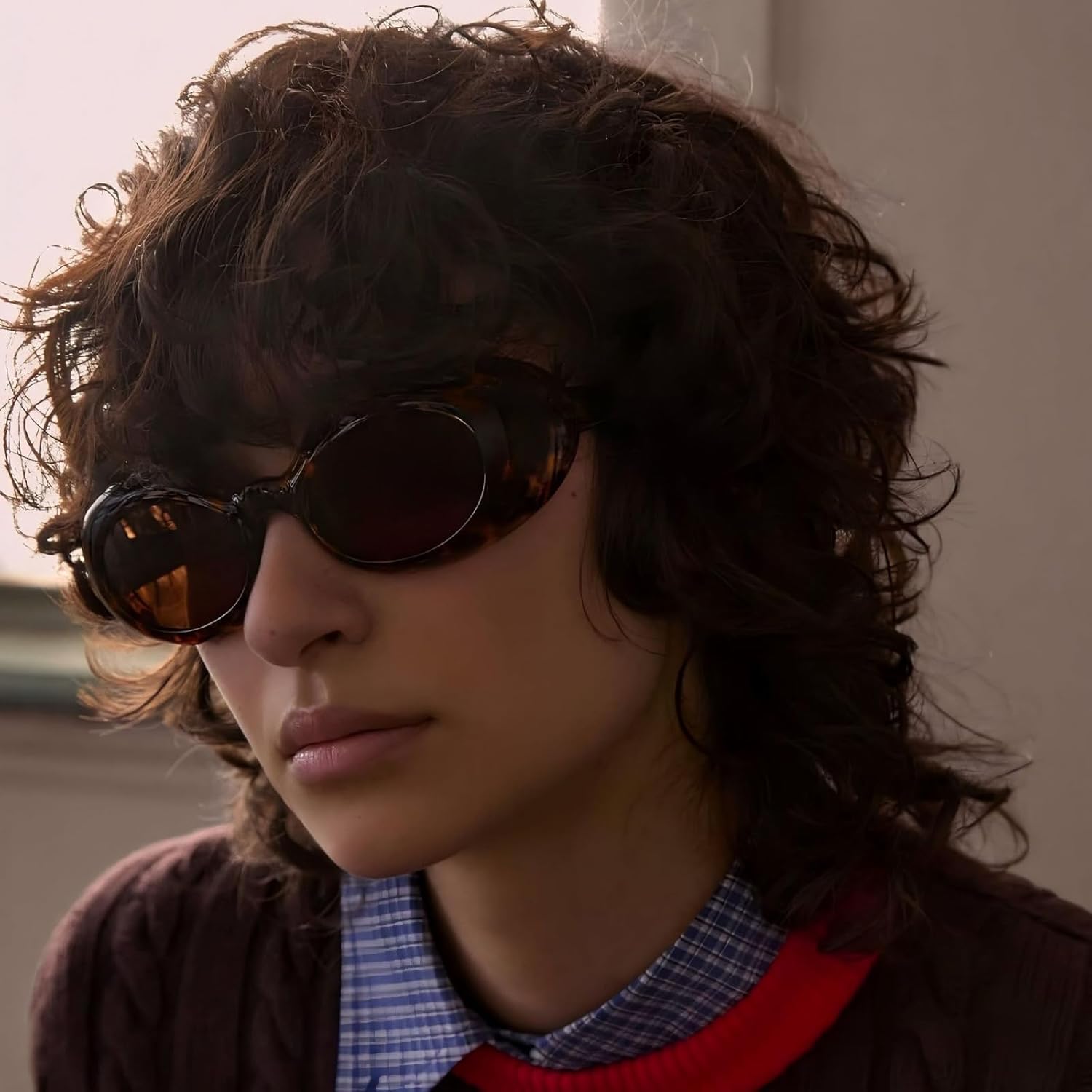 Willochra Модные маленькие овальные солнцезащитные очки для женщин и мужчин, уникальная толстая оправа, овальные линзы, конфетные цвета, милые солнцезащитные очки в стиле хип-хоп, C1
Willochra Модные маленькие овальные солнцезащитные очки для женщин и мужчин, уникальная толстая оправа, овальные линзы, конфетные цвета, милые солнцезащитные очки в стиле хип-хоп, C1