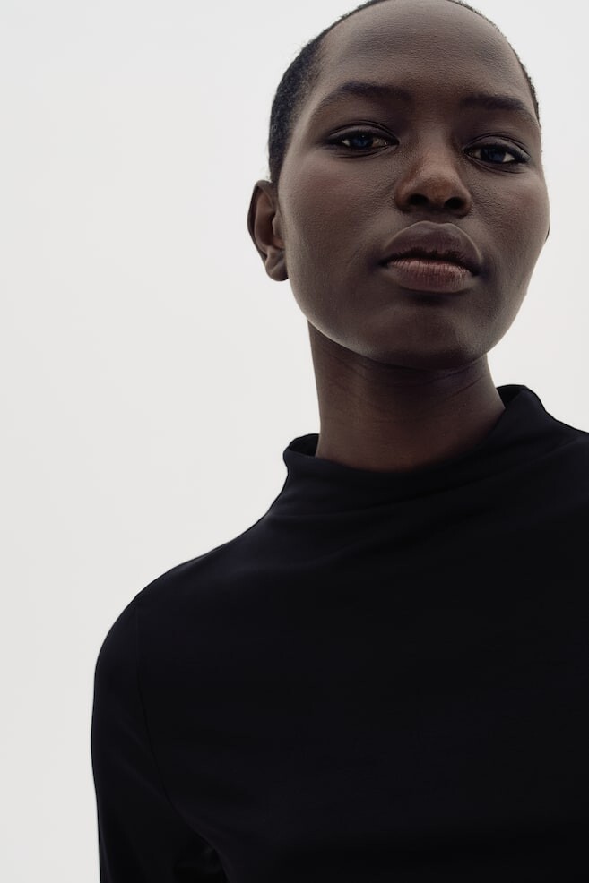 Рубашка из микрофибры с водолазкой H&M, черный
Рубашка из микрофибры с водолазкой H&M, черный