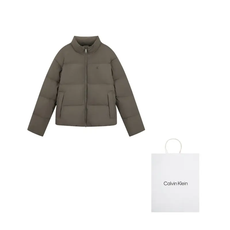 Унисекс пуховик Calvin Klein, серо-зеленый
Унисекс пуховик Calvin Klein, серо-зеленый