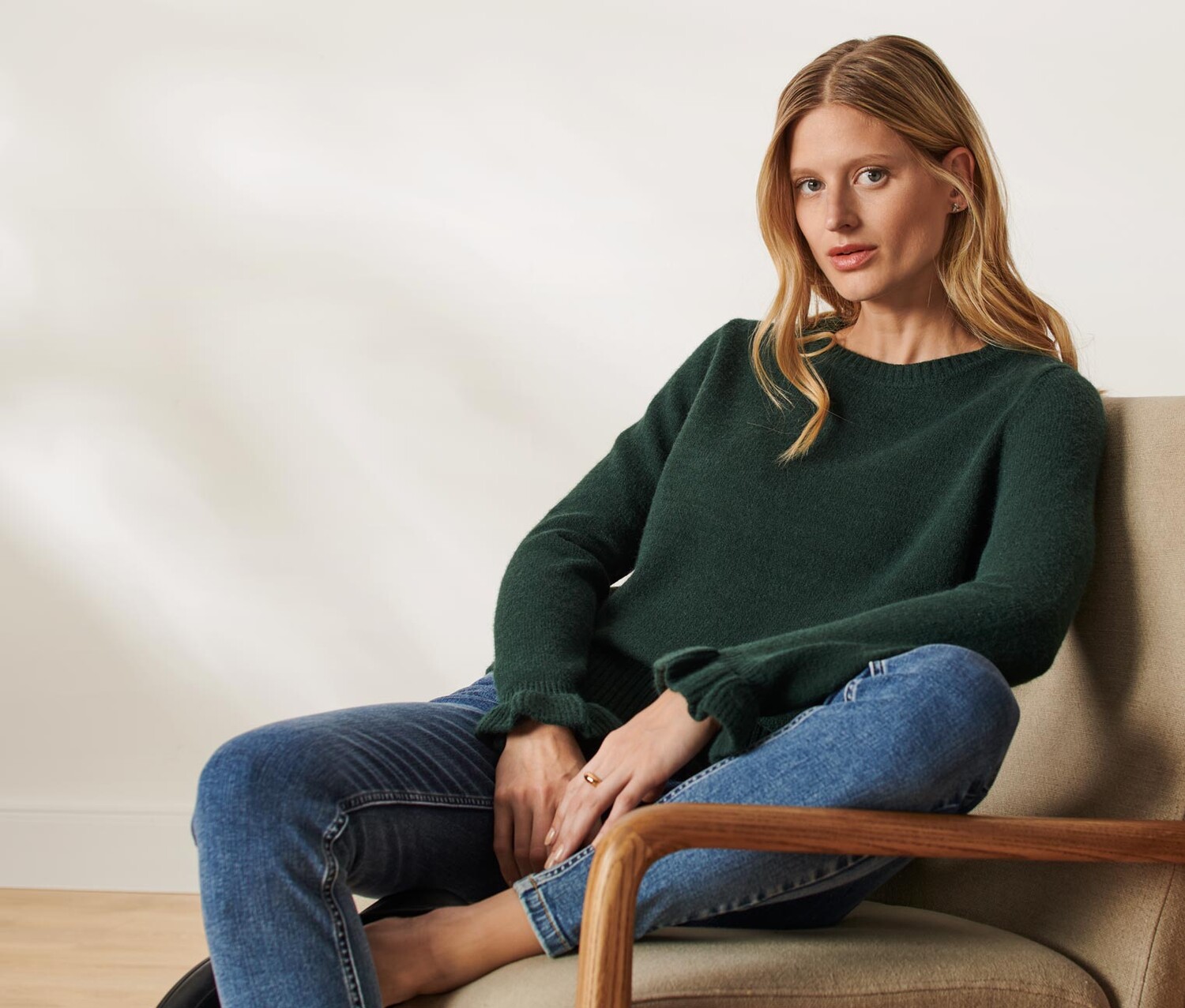 Вязаный свитер с рюшами Tchibo, темно-зеленый
Вязаный свитер с рюшами Tchibo, темно-зеленый