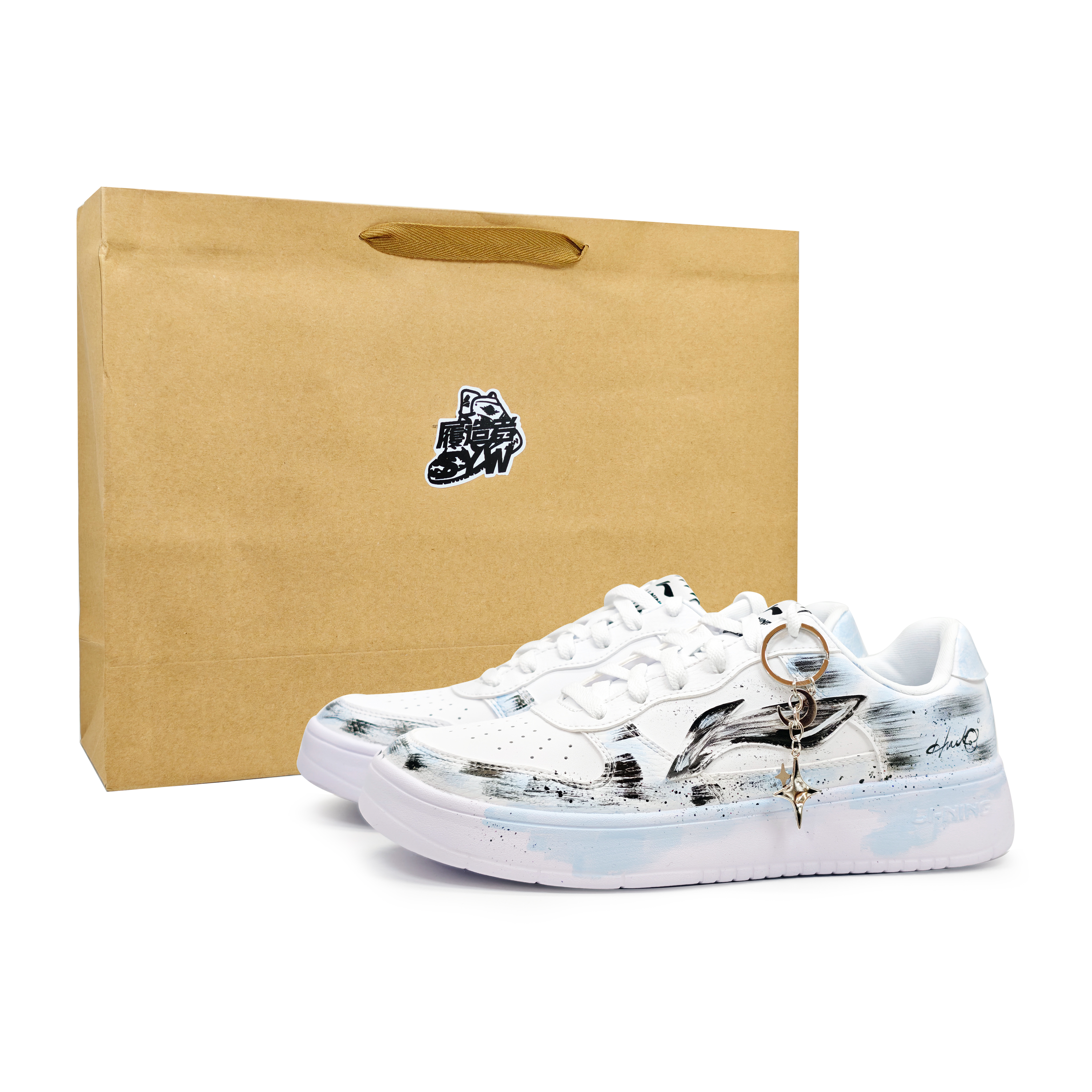 Li-Ning Ли Найнг "Парящая лодка" Голубой Искусственная Кожа Увеличение роста, Износостойкий, Легкий и Дышащий
Li-Ning Ли Найнг "Парящая лодка" Голубой Искусственная Кожа Увеличение роста, Износостойкий, Легкий и Дышащий