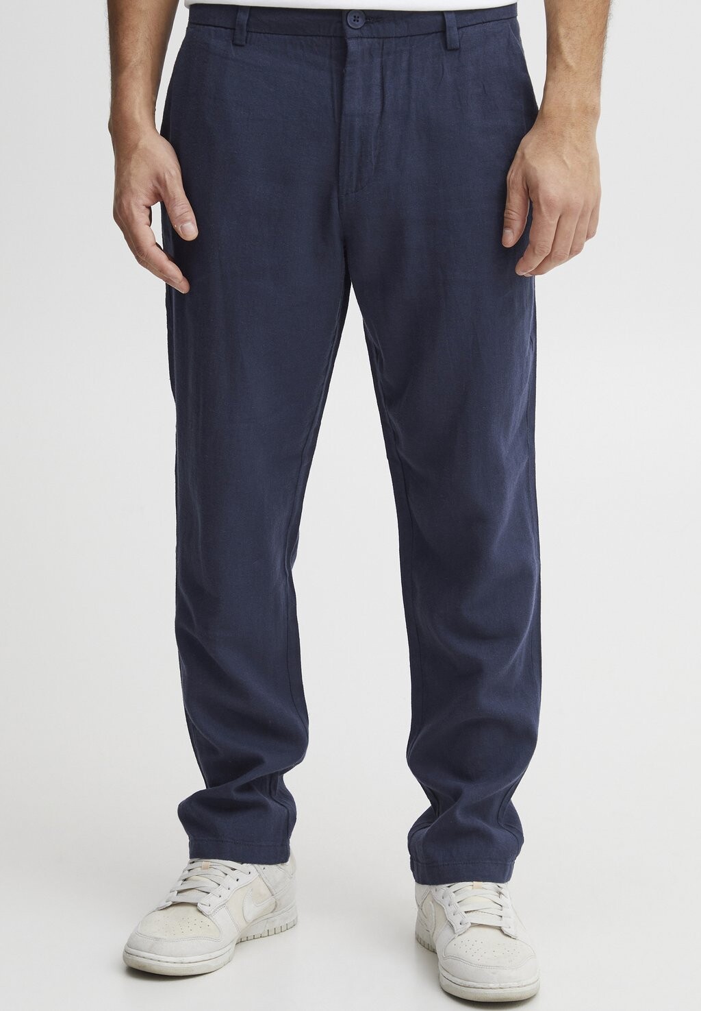 Чино SDALLAN LIAM Solid, цвет insignia blue
Чино SDALLAN LIAM Solid, цвет insignia blue