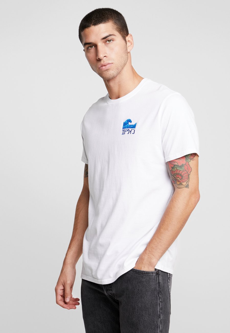 Футболка Edwin THE WAVE, White, Белый, Футболка Edwin THE WAVE, White
Футболка Edwin THE WAVE, White, Белый, Футболка Edwin THE WAVE, White