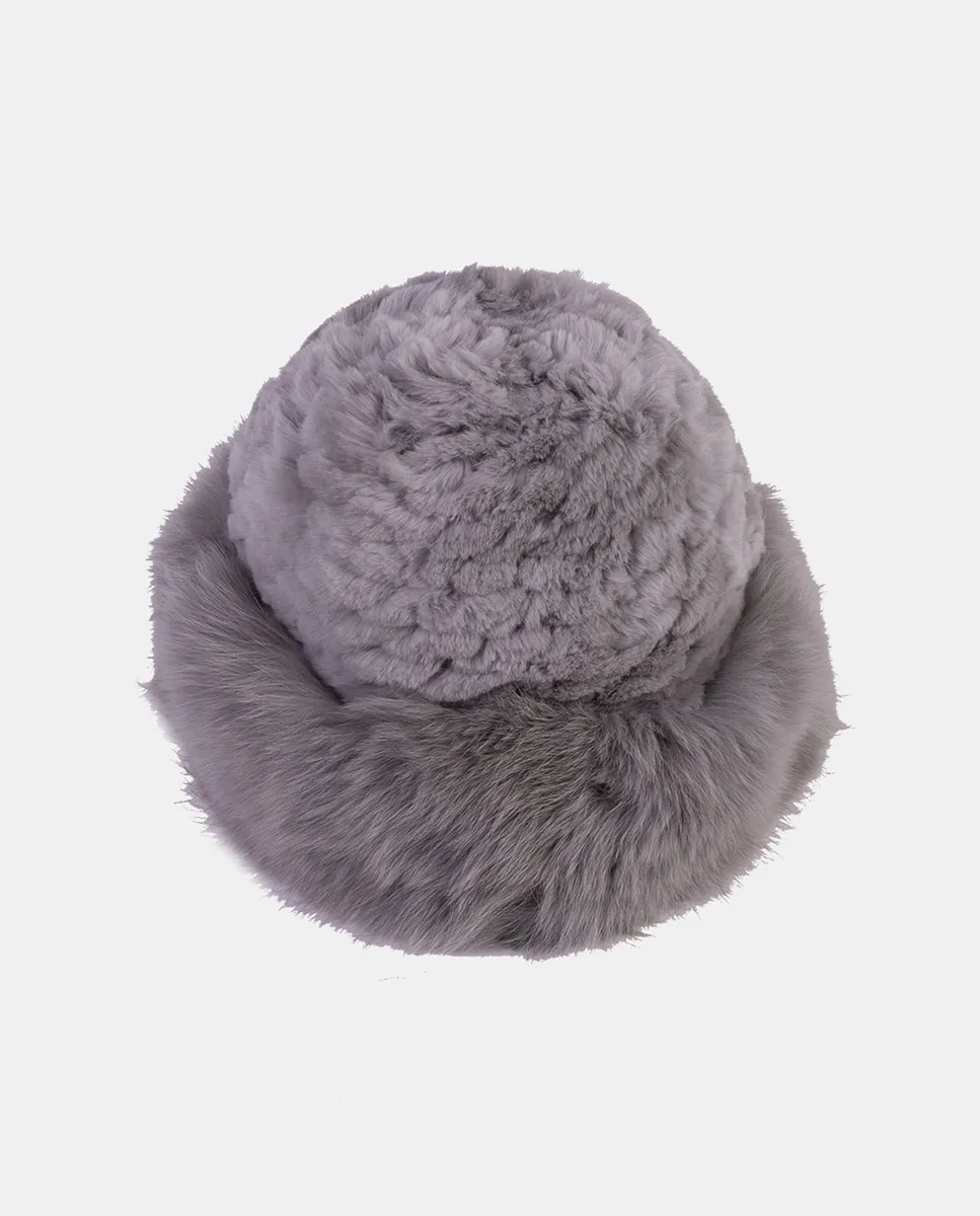 Эластичная вязаная шапка из натурального меха серого цвета IN.ES
Эластичная вязаная шапка из натурального меха серого цвета IN.ES