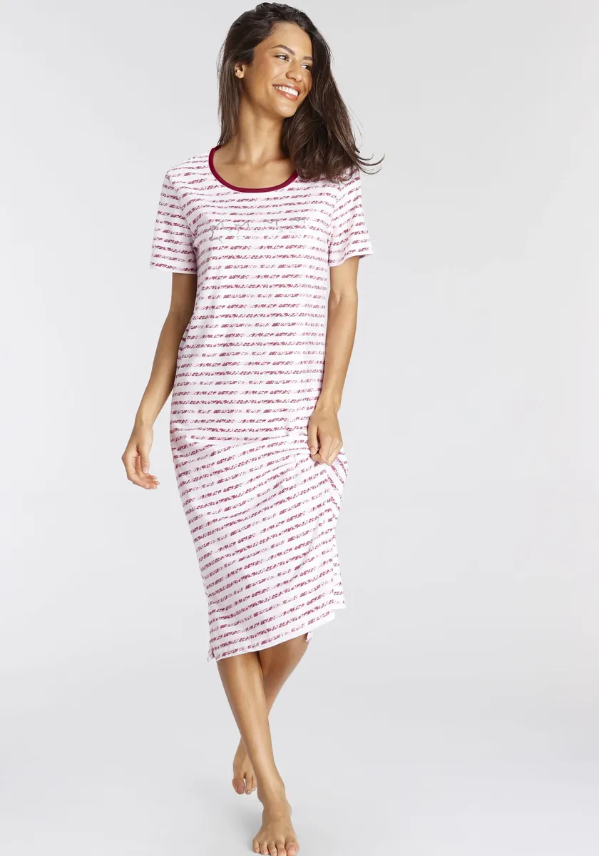 Ночная рубашка Vivance Dreams, боковые разрезы для большей свободы движений, цвет Pink, Rot Gestreift 
Ночная рубашка Vivance Dreams, боковые разрезы для большей свободы движений, цвет Pink, Rot Gestreift