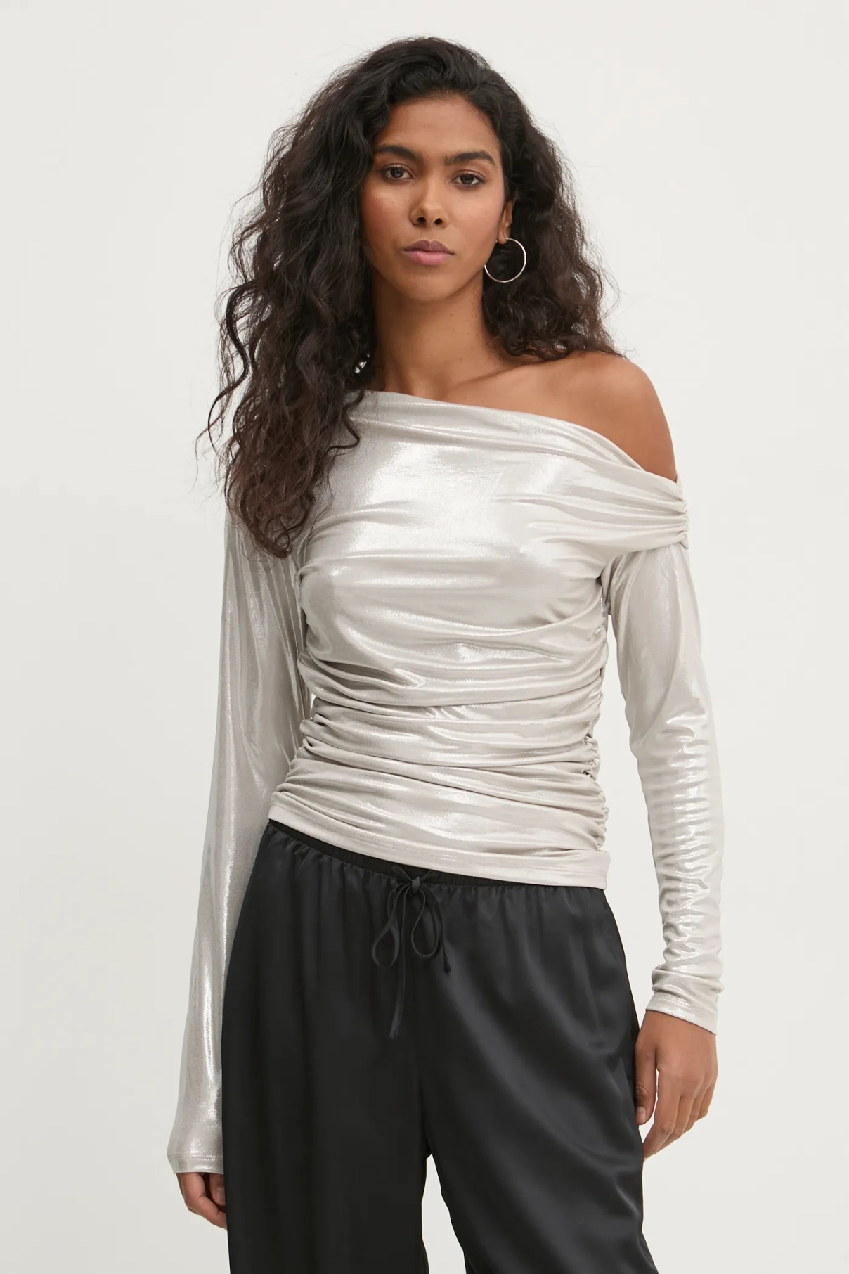 Блуза Abercrombie & Fitch, бежевый
Блуза Abercrombie & Fitch, бежевый