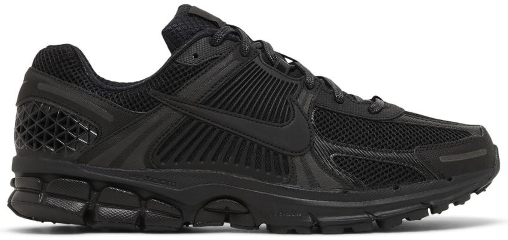 Кроссовки Nike Zoom Vomero 5 Triple Black
Кроссовки Nike Zoom Vomero 5 Triple Black