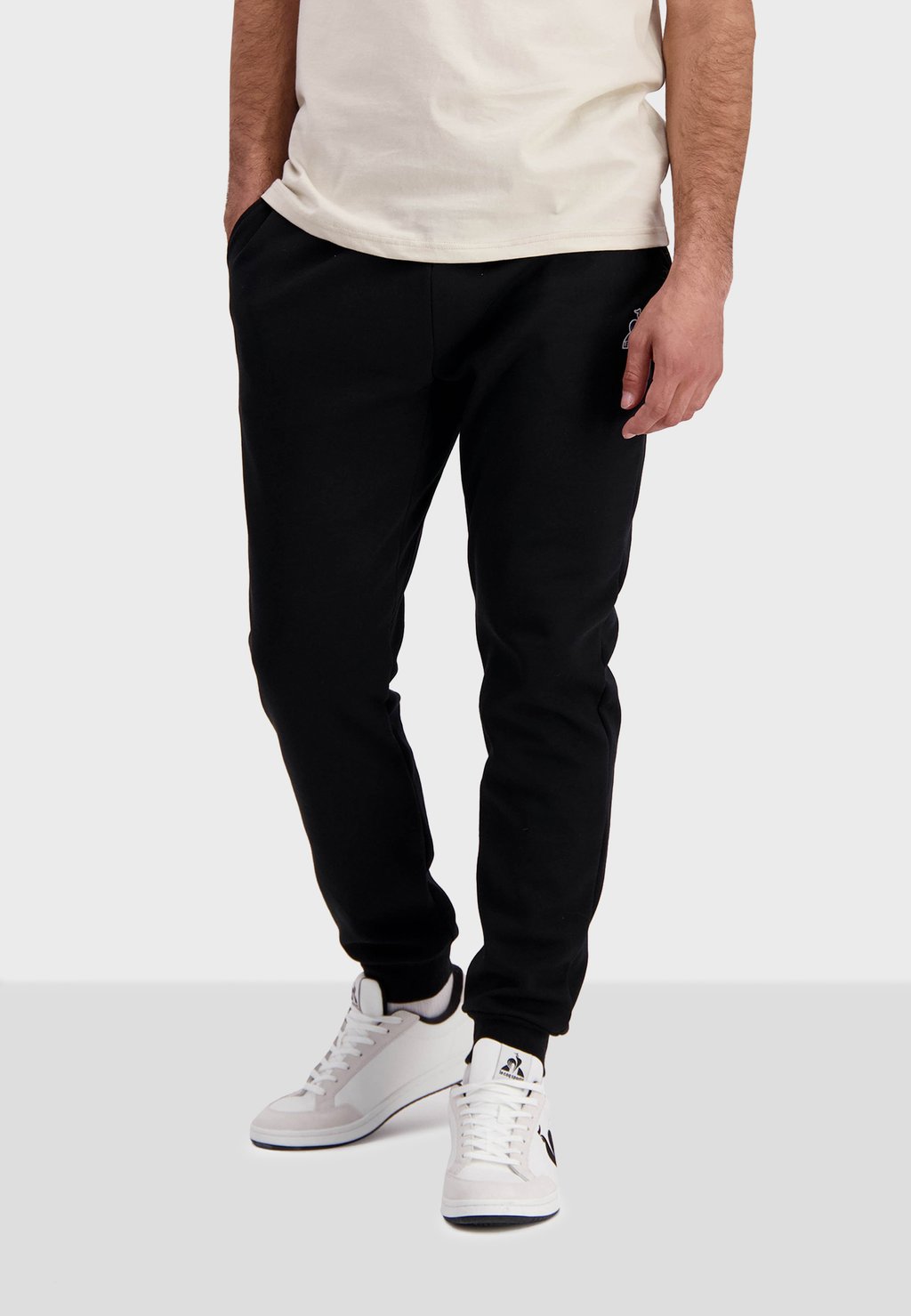 Спортивные штаны ESSENTIELS le coq sportif, черный
Спортивные штаны ESSENTIELS le coq sportif, черный