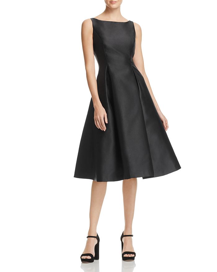 Бесплатное платье длины "чай" Adrianna Papell, черный
Бесплатное платье длины "чай" Adrianna Papell, черный