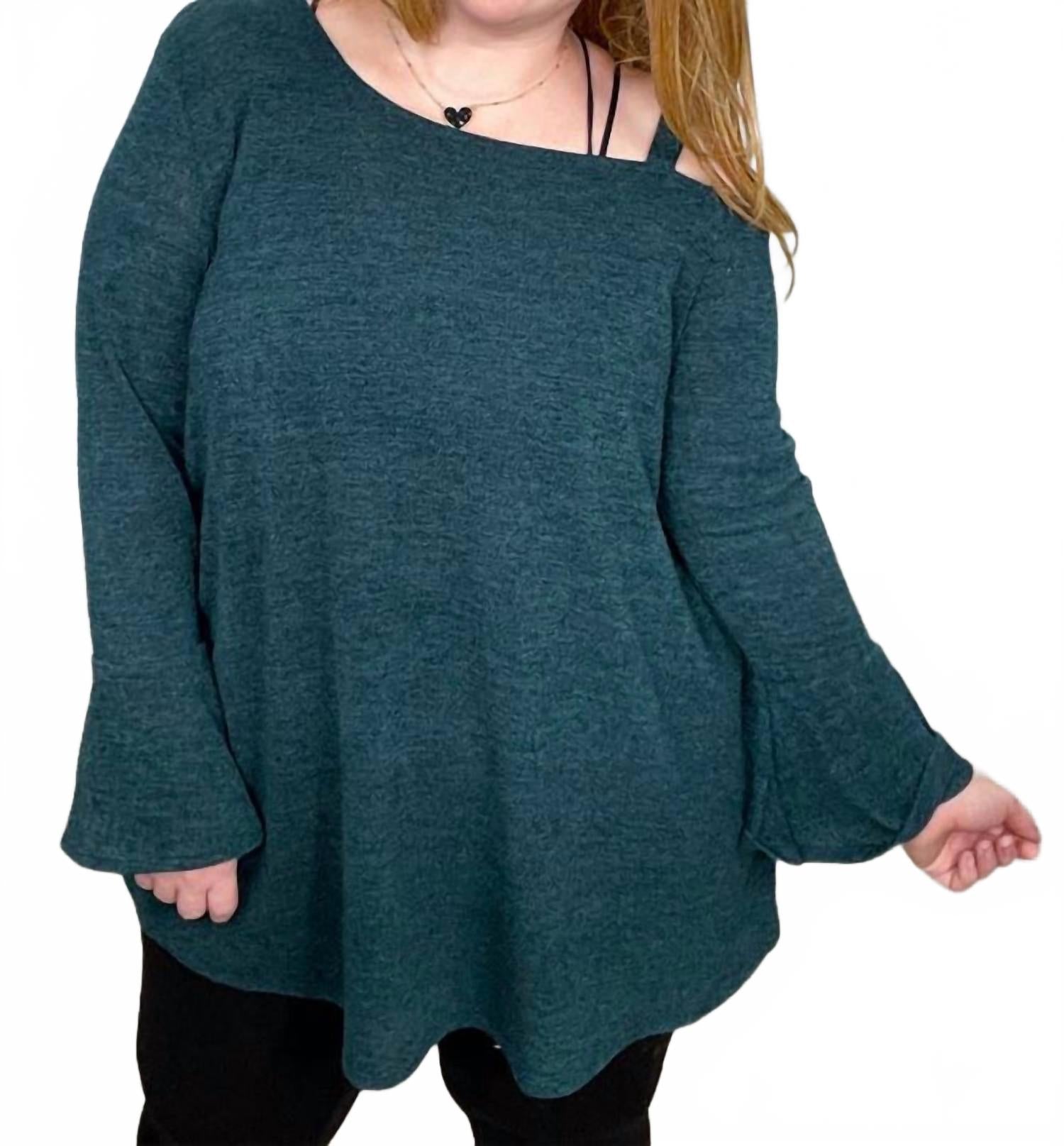 Топ с асимметричным плечом и рукавами-рюшами в изумрудно-зеленом цвете P & ROSE
Топ с асимметричным плечом и рукавами-рюшами в изумрудно-зеленом цвете P & ROSE