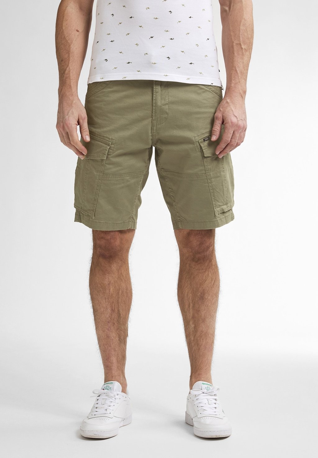 Шорты CARGO SEASALT Petrol Industries, темно-зеленый
Шорты CARGO SEASALT Petrol Industries, темно-зеленый