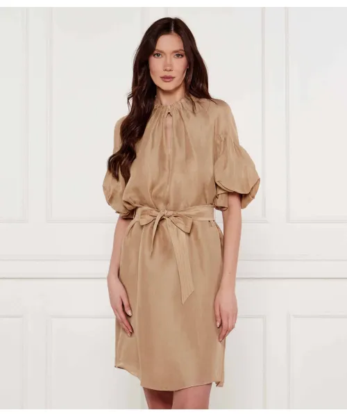 Льняное платье с поясом Marc Cain, бежевый
Льняное платье с поясом Marc Cain, бежевый