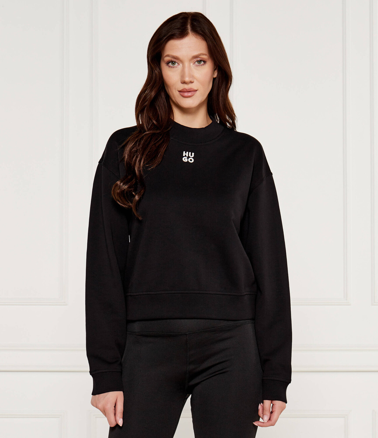 Толстовка HUGO DAXANDRIA Relaxed fit, черный
Толстовка HUGO DAXANDRIA Relaxed fit, черный