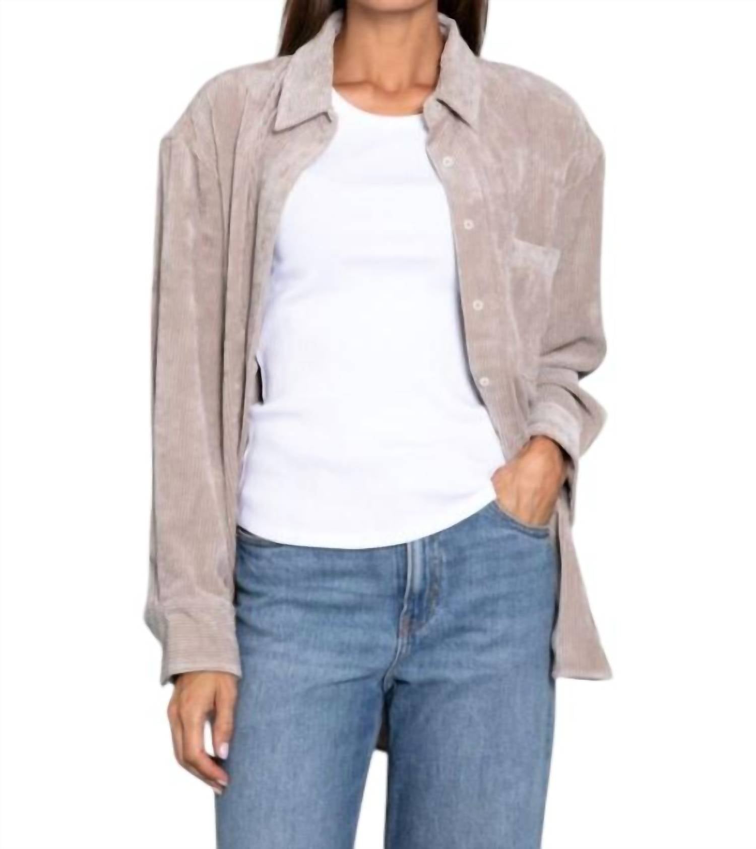 Вельветовый топ Betty бежевого цвета 0039 Italy 
Вельветовый топ Betty бежевого цвета 0039 Italy