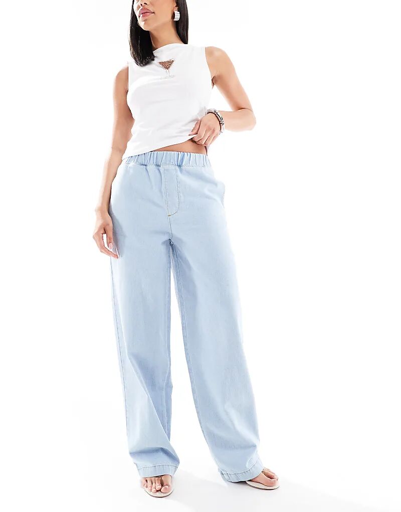 Джинсы Miss Selfridge прямого кроя с эластичной резинкой на талии, выбеленные
Джинсы Miss Selfridge прямого кроя с эластичной резинкой на талии, выбеленные