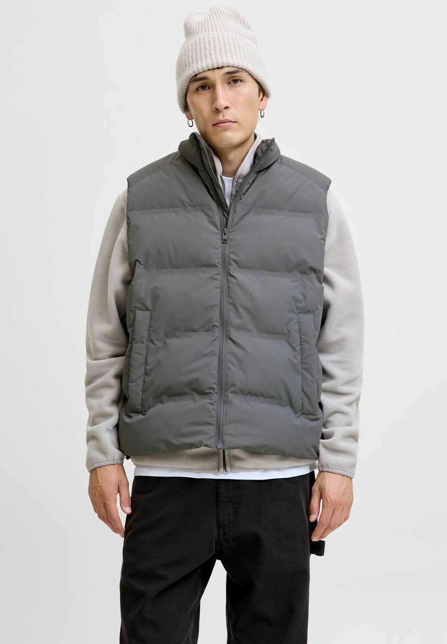 Куртка Jack & Jones JJESOHO BODYWARMER COLLAR, Castlerock/Grey
Куртка Jack & Jones JJESOHO BODYWARMER COLLAR, Castlerock/Grey