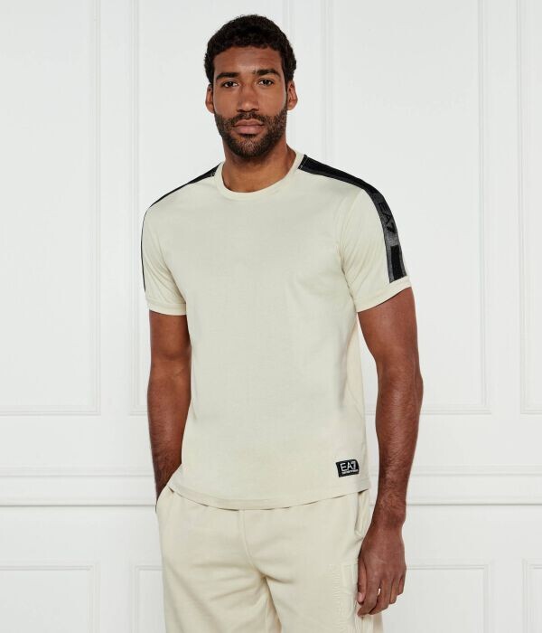 Футболка мужская Ea7 с декоративными вставками на плечах, бежевый
Футболка мужская Ea7 с декоративными вставками на плечах, бежевый