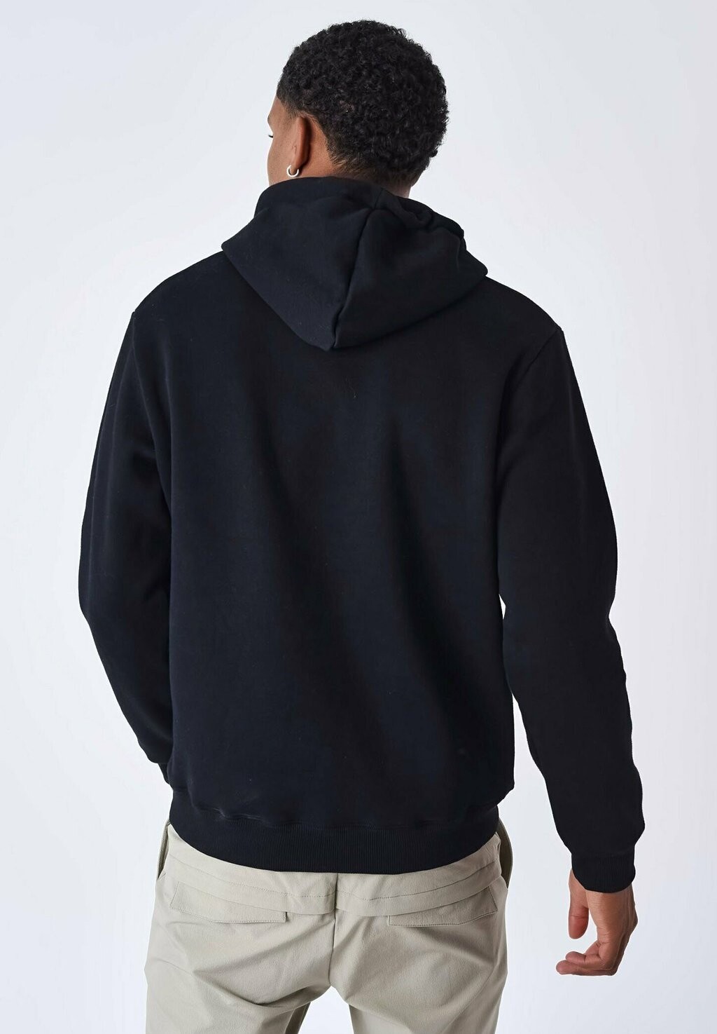 Толстовка BRODERIE COLD HEARTS Project X Paris, черный
Толстовка BRODERIE COLD HEARTS Project X Paris, черный