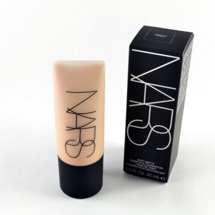 Nars Soft Matte Complete Foundation Тональная основа Vienna Light 4.5 45мл/1,5унц.
Nars Soft Matte Complete Foundation Тональная основа Vienna Light 4.5 45мл/1,5унц.