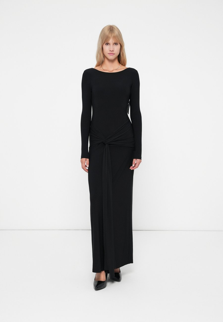 Платье Forever New WINIFRED SLEEVE DRAPE, Black/Brown
Платье Forever New WINIFRED SLEEVE DRAPE, Black/Brown