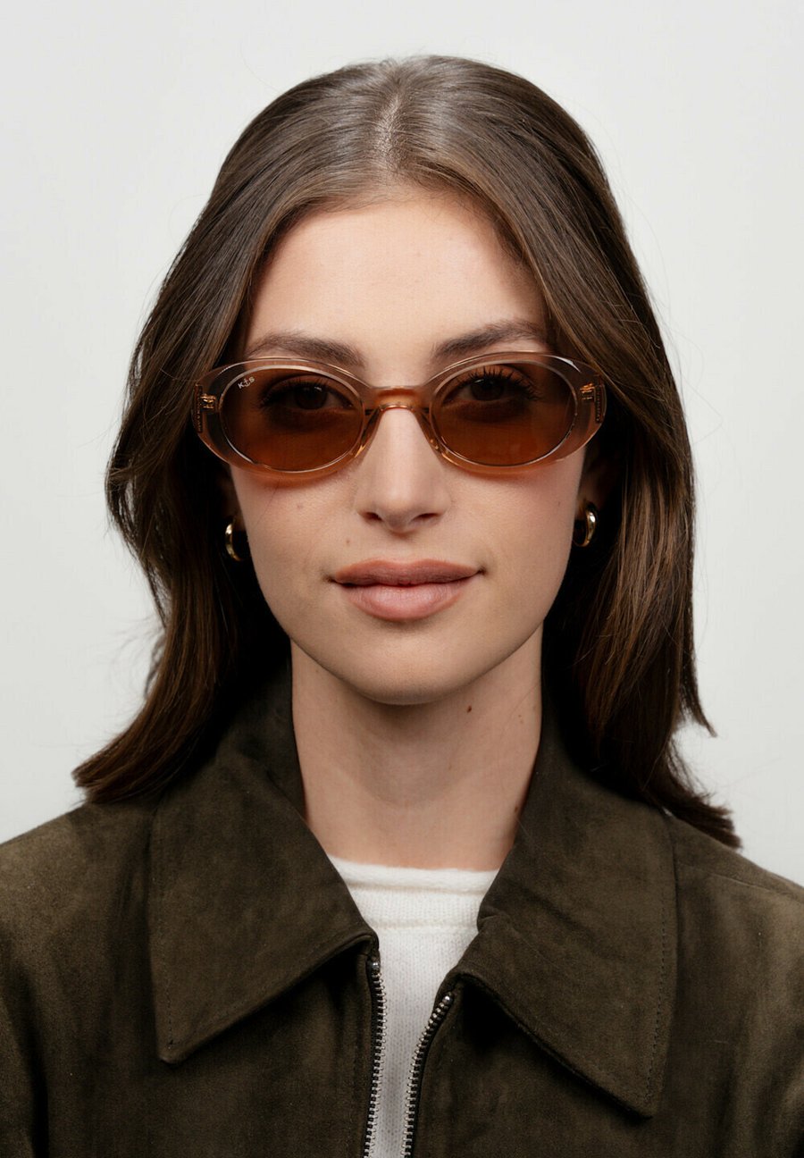 Солнцезащитные очки Kapten & Son MILAN, Transparent Hazel Light Brown/Brown
Солнцезащитные очки Kapten & Son MILAN, Transparent Hazel Light Brown/Brown