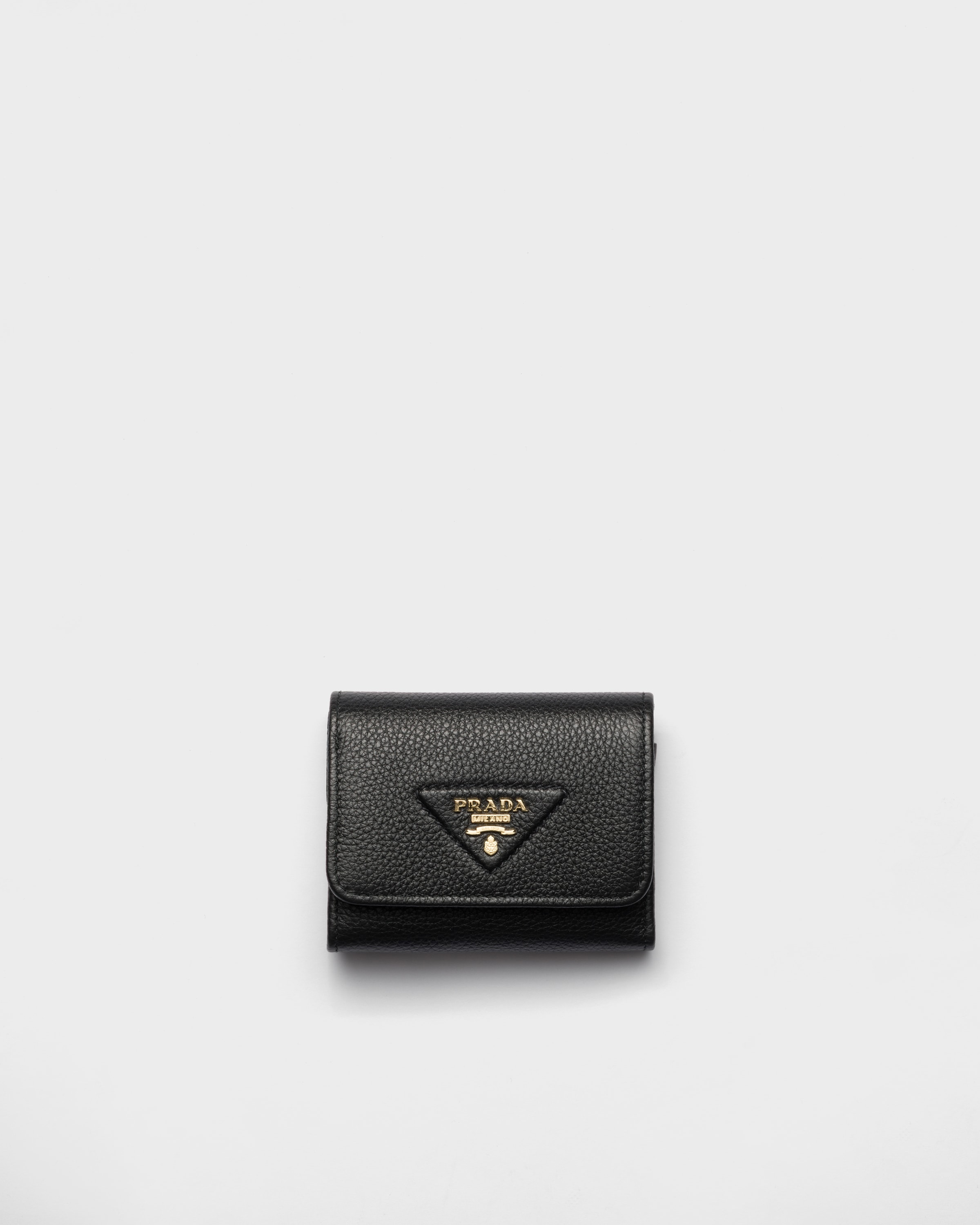 Маленький кожаный кошелек Prada, черный
Маленький кожаный кошелек Prada, черный