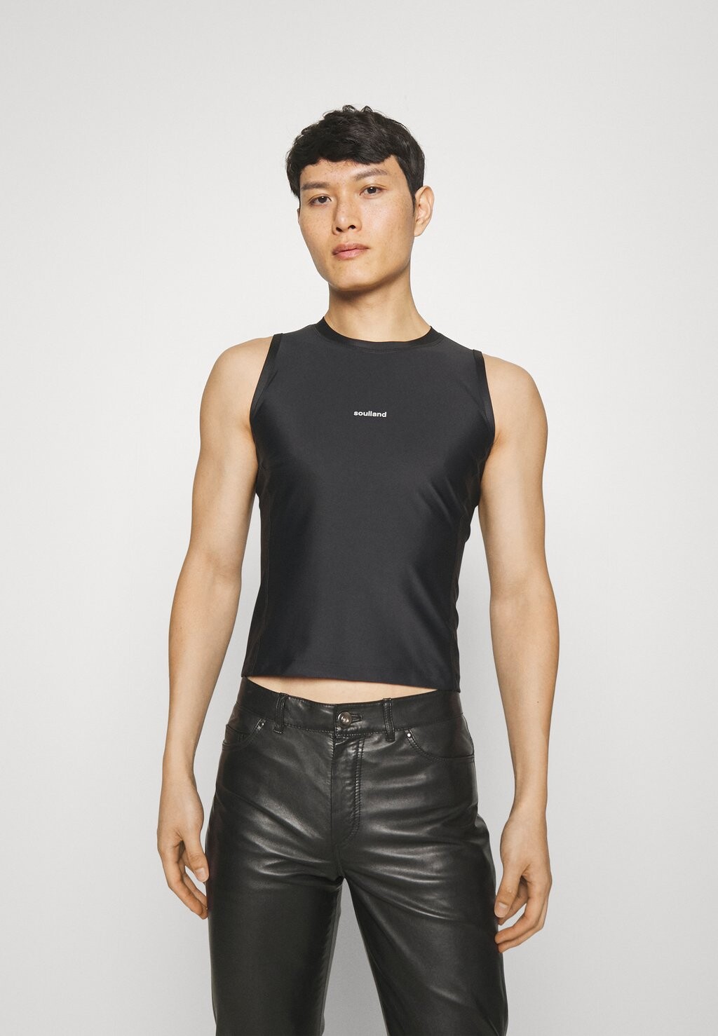 Топ Mira Unisex Soulland, черный
Топ Mira Unisex Soulland, черный