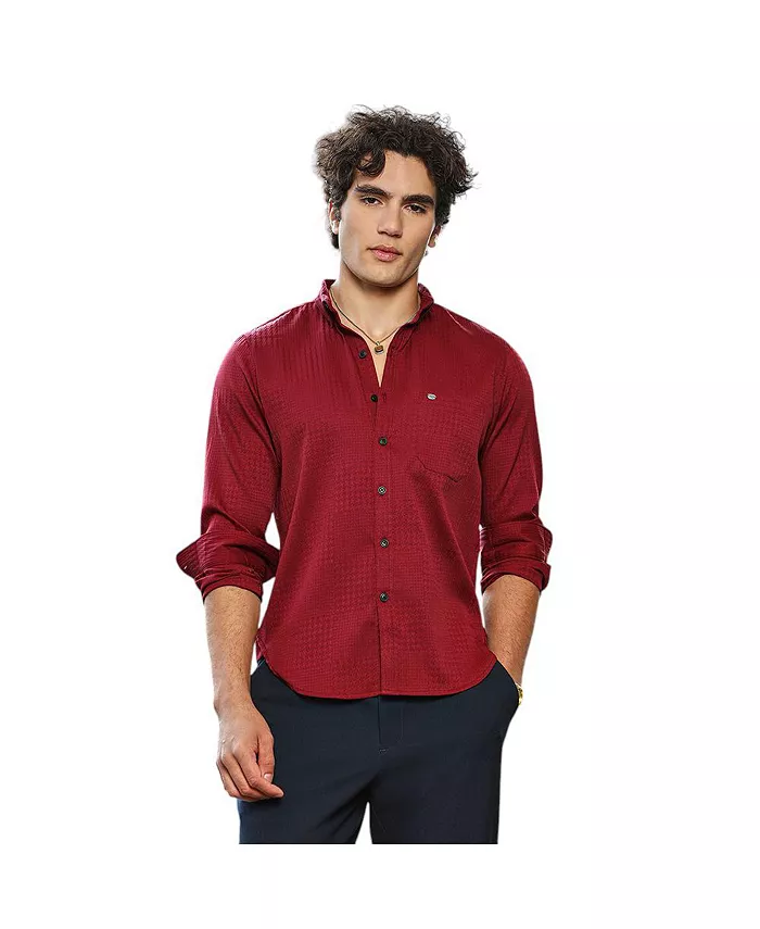 Мужская рубашка Ruby Red в клетку "гусиная лапка" с тактильной текстурой Campus Sutra, красный
Мужская рубашка Ruby Red в клетку "гусиная лапка" с тактильной текстурой Campus Sutra, красный