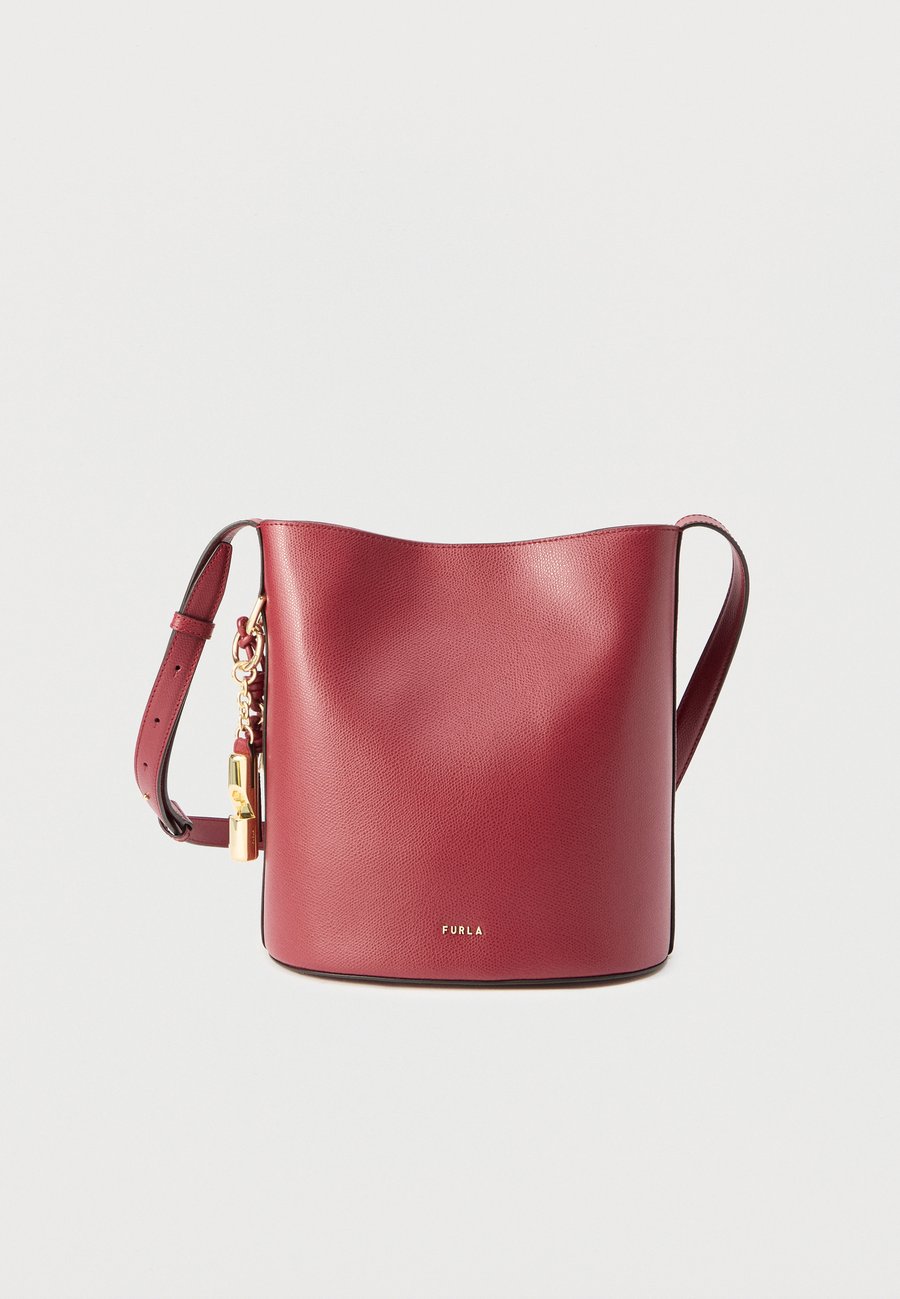 Сумка кросс-боди Furla ROXIE BUCKET, Ciliegia/Dark Red
Сумка кросс-боди Furla ROXIE BUCKET, Ciliegia/Dark Red